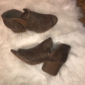 Qupid Light Brown Peeptoe Booties